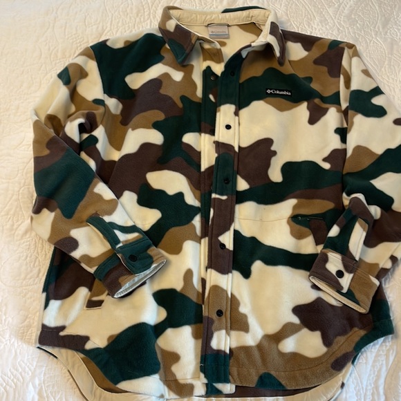 Columbia Women's Benton Springs™ Fleece Shirt Jacket Camo size large - Picture 4 of 8